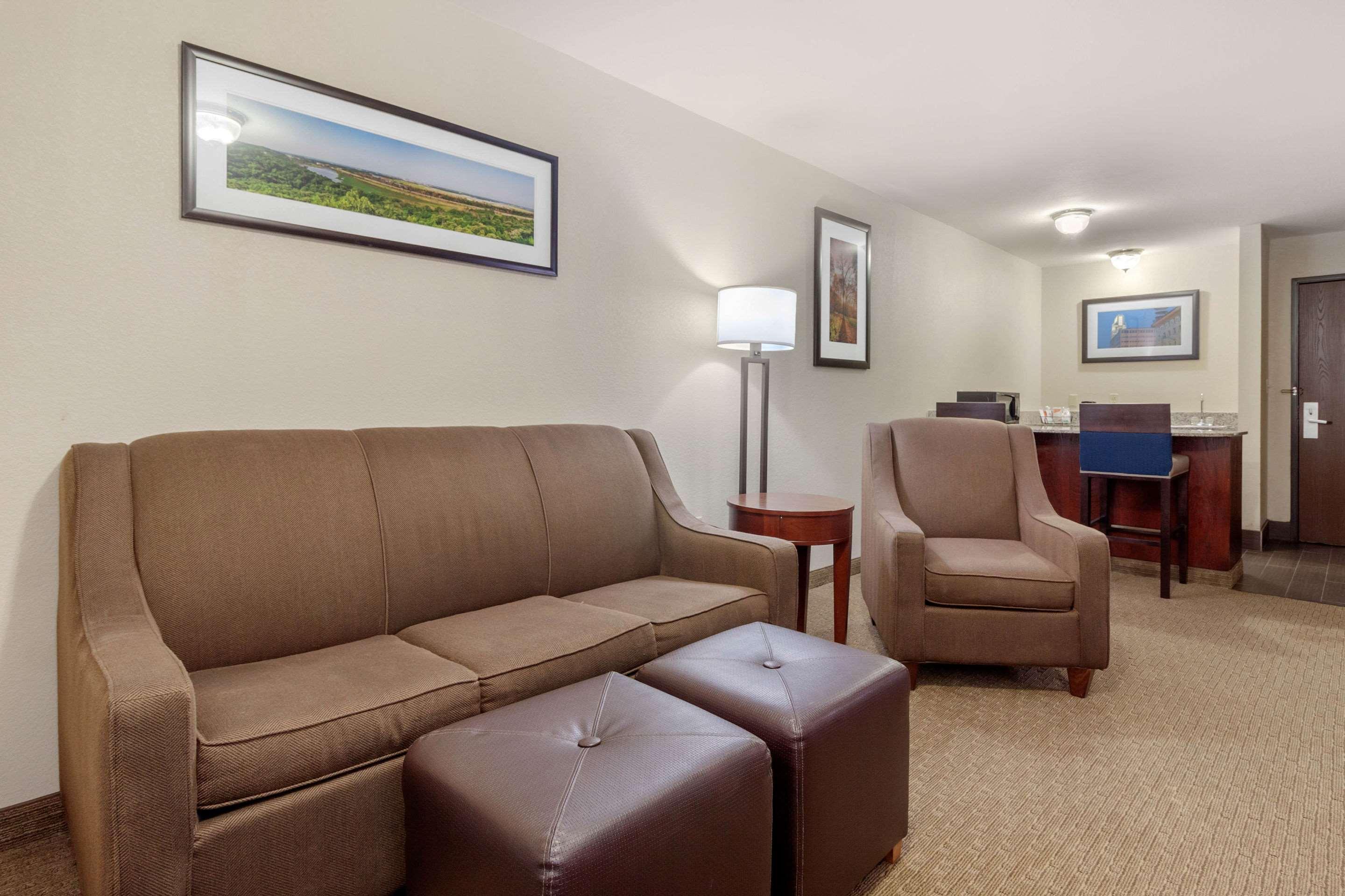 Comfort Suites Omaha East-Council Bluffs Εξωτερικό φωτογραφία